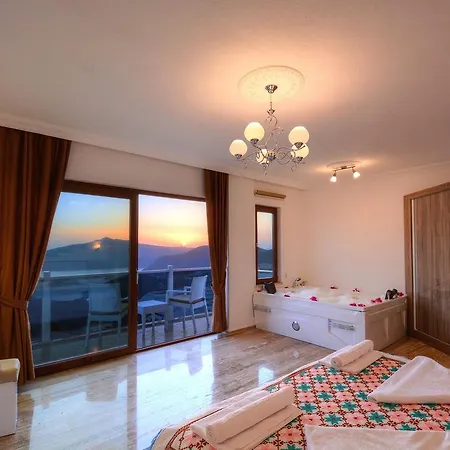Aliya * Kalkan